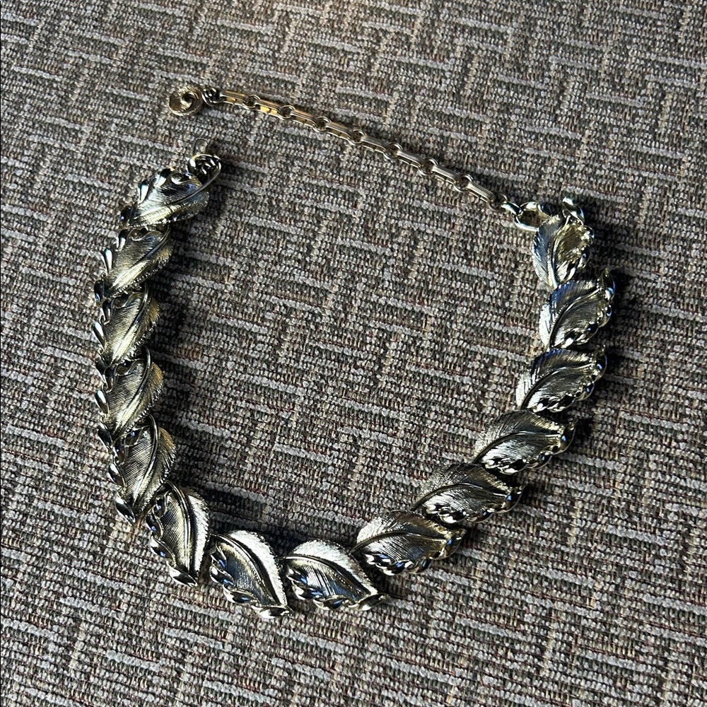 Elegant Silver Leaf Bracelet